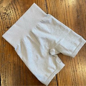 Tala XS Light Gray Cycling Shorts